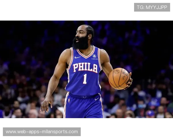 哈登夜训态度获球迷点赞：篮球精神的真实写照