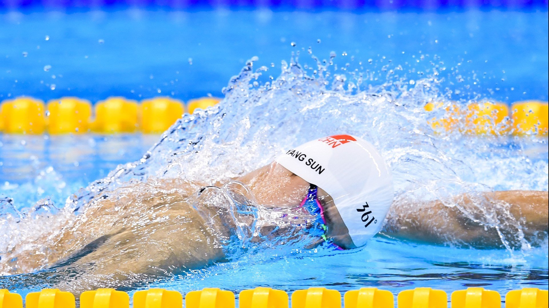 中超联赛中国女足爆冷 球迷鼓励继续努力，中超女足联赛2021